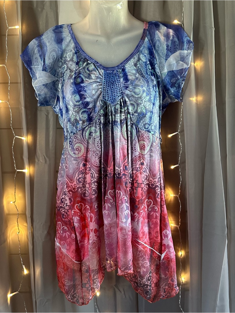 Energie red, white and blue flowy rhinestone top Sz S